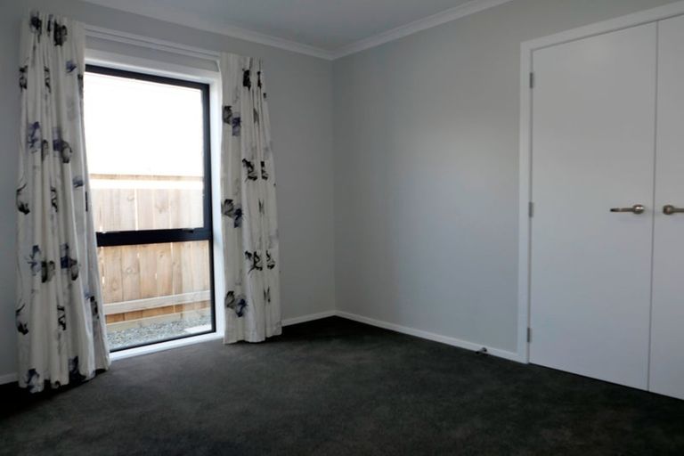 Photo of property in 8 Rotoiti Place, Paraparaumu, 5032