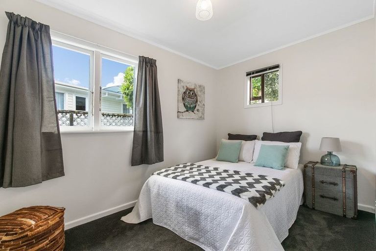 Photo of property in 14 Meadow Street, Mount Wellington, Auckland, 1062