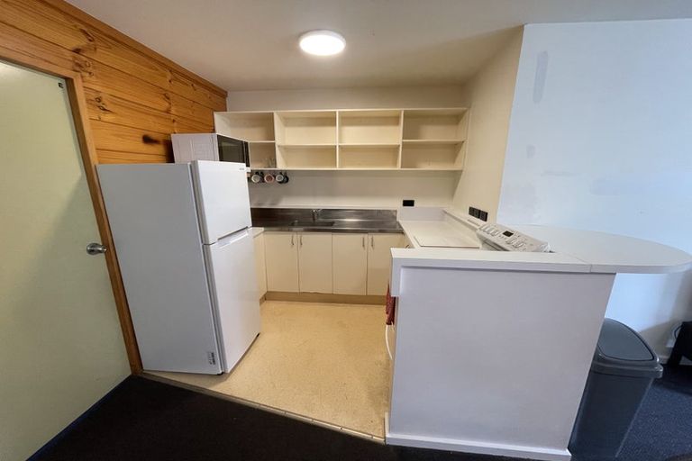 Photo of property in Drummond Street Flats, 5/19 Drummond Street, Mount Cook, Wellington, 6021