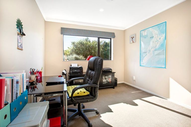 Photo of property in 53 Saint Ives Drive, Camborne, Porirua, 5026