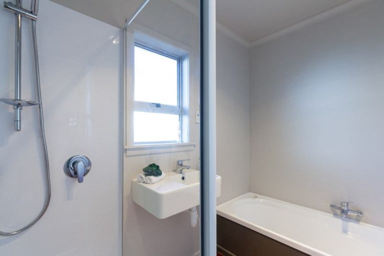 Photo of property in 316 Frankley Road, Ferndale, New Plymouth, 4310