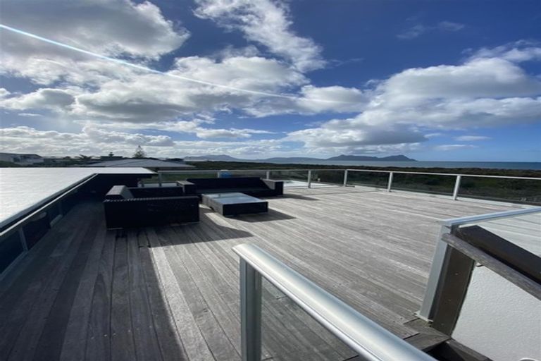 Photo of property in 125 Bream Bay Drive, Ruakaka, 0116