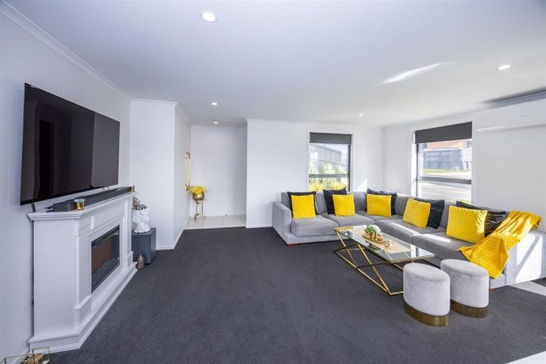 Photo of property in 62 Pragma Rise, Rototuna North, Hamilton, 3210