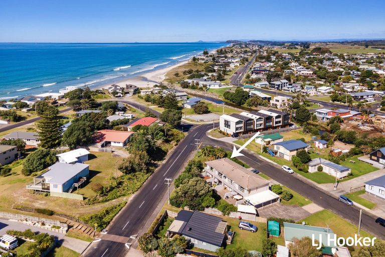 Photo of property in 108d Dillon Street, Waihi Beach, 3611