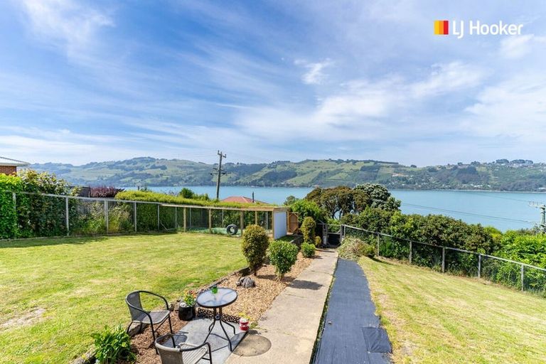 Photo of property in 15 Monowai Road, Ravensbourne, Dunedin, 9022