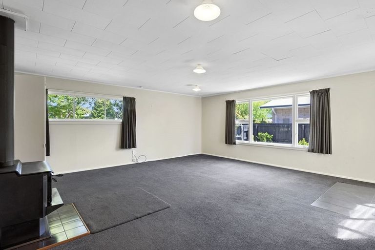 Photo of property in 70 Woodbury Street, Russley, Christchurch, 8042