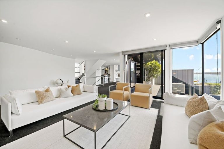 Photo of property in 1/58 The Parade, Bucklands Beach, Auckland, 2012