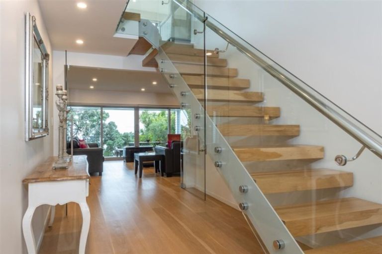 Photo of property in 22 Sharon Road, Waiake, Auckland, 0630