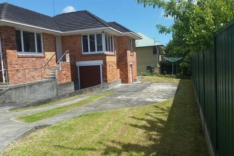 Photo of property in 35 Barrack Road, Mount Wellington, Auckland, 1060