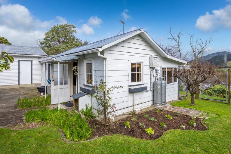 Photo of property in 64 Great South Road, Taupiri, 3721