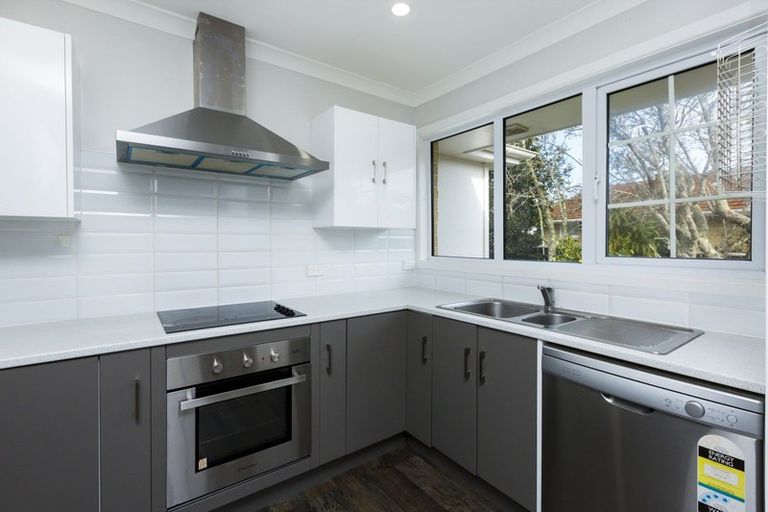 Photo of property in 32 Tawai Street, Trentham, Upper Hutt, 5018