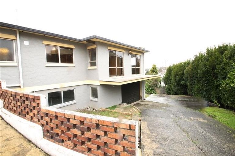 Photo of property in 24 Edgeworth Road, Glenfield, Auckland, 0629
