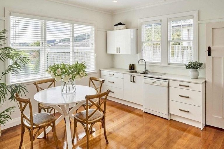 Photo of property in 57 Ranui Terrace, Tawa, Wellington, 5028