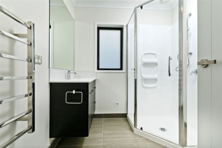 Photo of property in 97 Schoolside Road, Kumeu, 0810