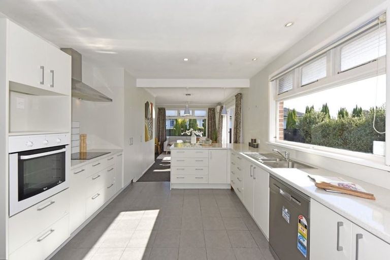 Photo of property in 78 Sawyers Arms Road, Northcote, Christchurch, 8052