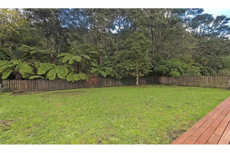 Photo of property in 21a Birdwood Road, Swanson, Auckland, 0612