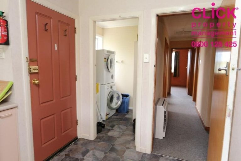 Photo of property in 9 Salmond Street, Halfway Bush, Dunedin, 9010