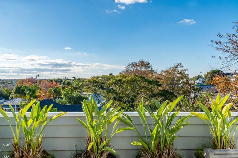 Photo of property in 10 Calliope Road, Devonport, Auckland, 0624