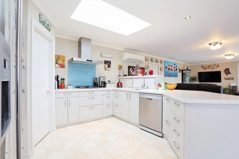 Photo of property in 9d Union Street, Winton, 9720