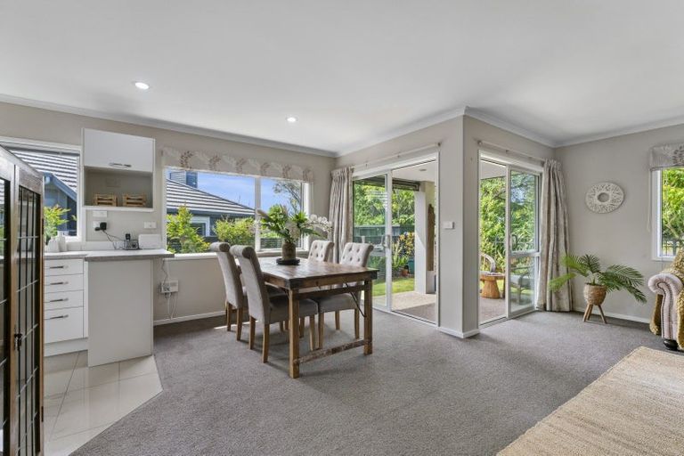 Photo of property in 37 Bridgewater Way, Pyes Pa, Tauranga, 3112