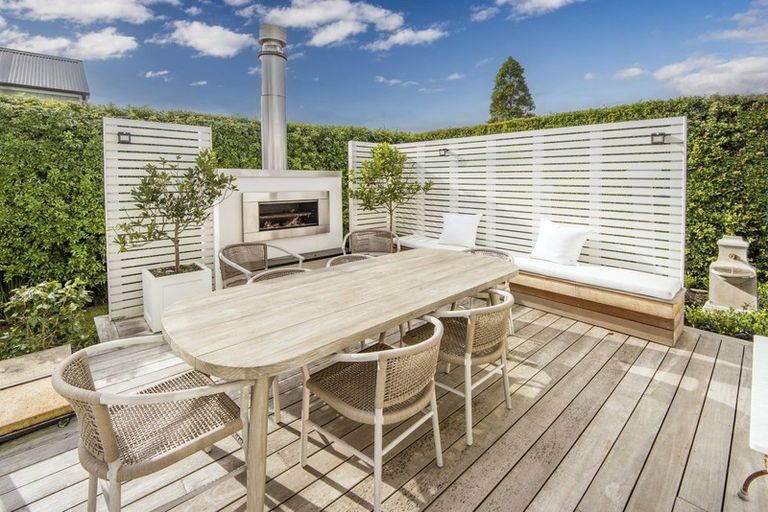 Photo of property in 126 Calliope Road, Stanley Point, Auckland, 0624