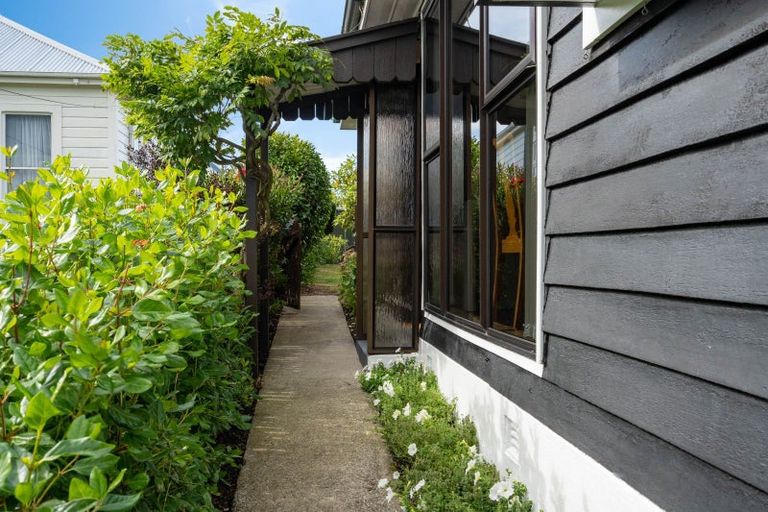 Photo of property in 21 Ventnor Street, Mornington, Dunedin, 9011