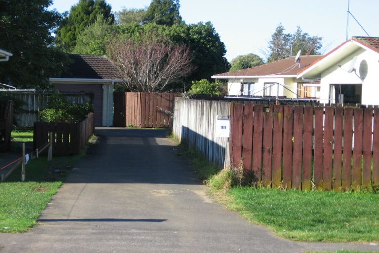 Photo of property in 13 Grove Road, Papakura, 2110