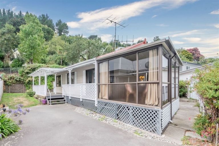 Photo of property in 20 Voelas Road, Lyttelton, 8082