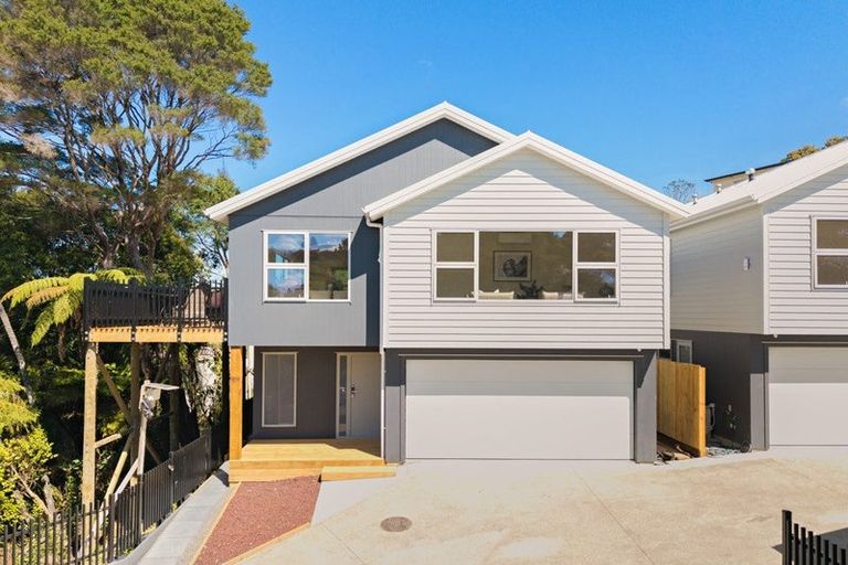 Photo of property in 45 Chamberlain Road, Massey, Auckland, 0614