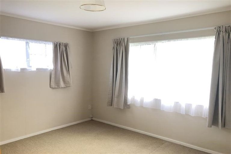 Photo of property in 4/116 Titirangi Road, New Lynn, Auckland, 0600