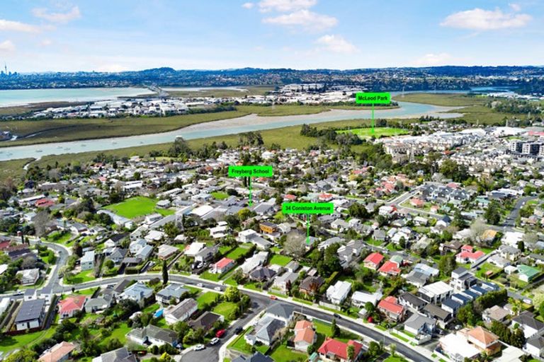 Photo of property in 34 Coniston Avenue, Te Atatu South, Auckland, 0610