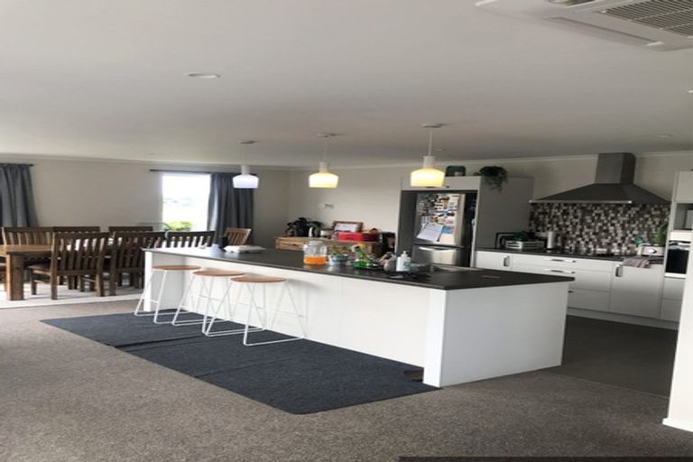 Photo of property in 43 Bert Wall Drive, Omokoroa, 3114