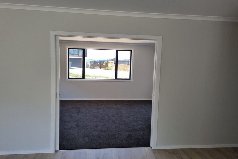 Photo of property in 62 Hokioi Drive, Kenepuru, Porirua, 5022
