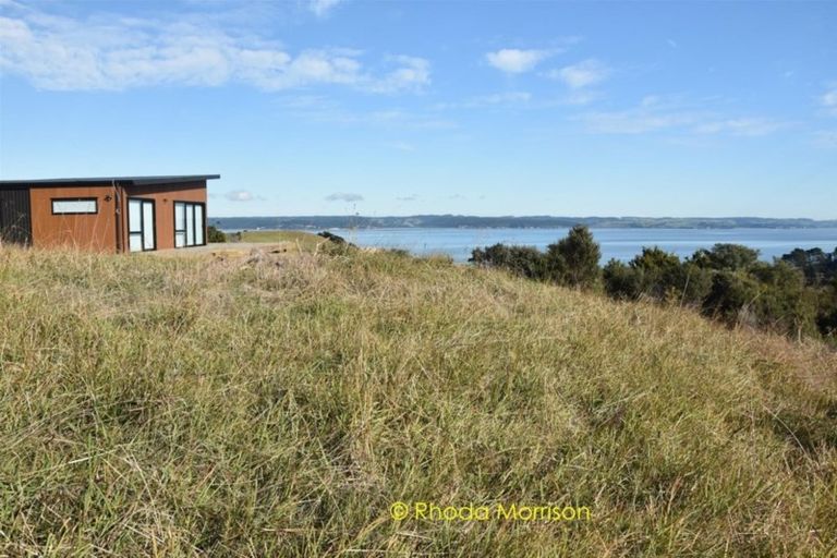 Photo of property in 9 Te Wairoa Lane, Tinopai, Matakohe, 0593