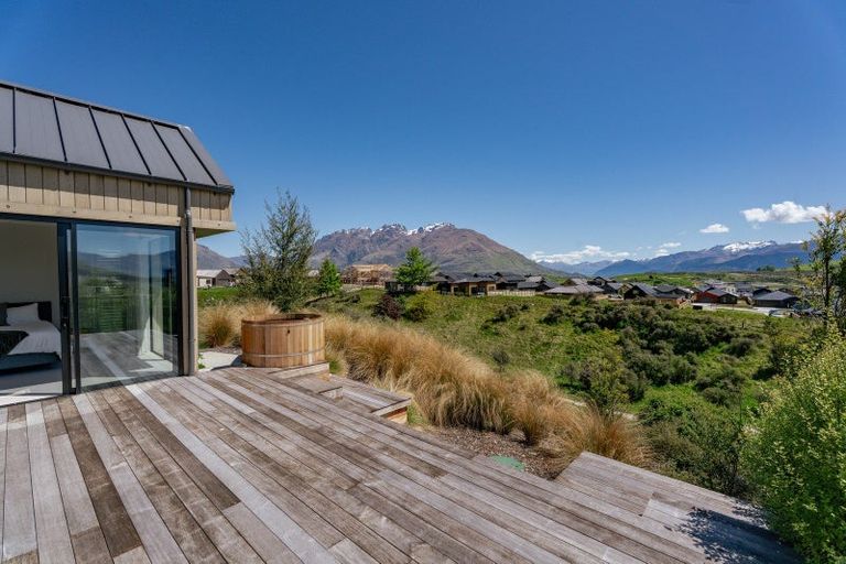 Photo of property in 11a Double Cone Road, Jacks Point, Queenstown, 9371