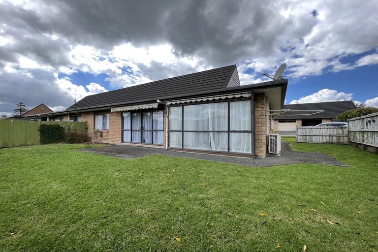 Photo of property in 12/56 Larnoch Road, Henderson, Auckland, 0610