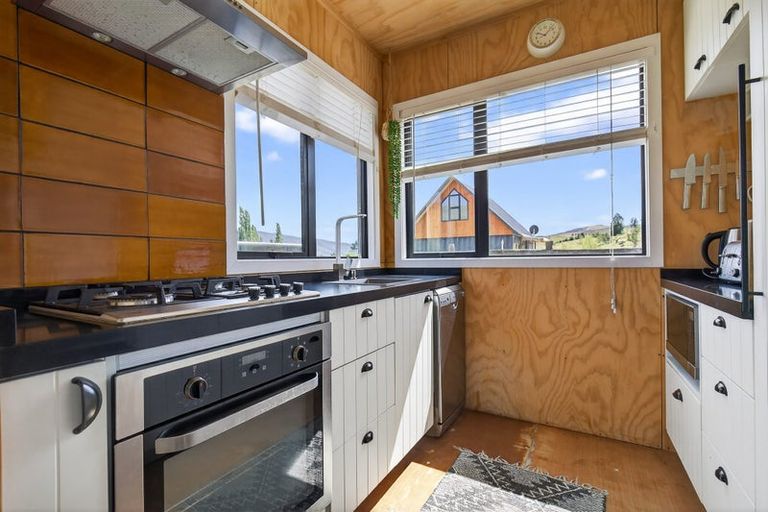 Photo of property in 1535a Teviot Road, Millers Flat, Roxburgh, 9572