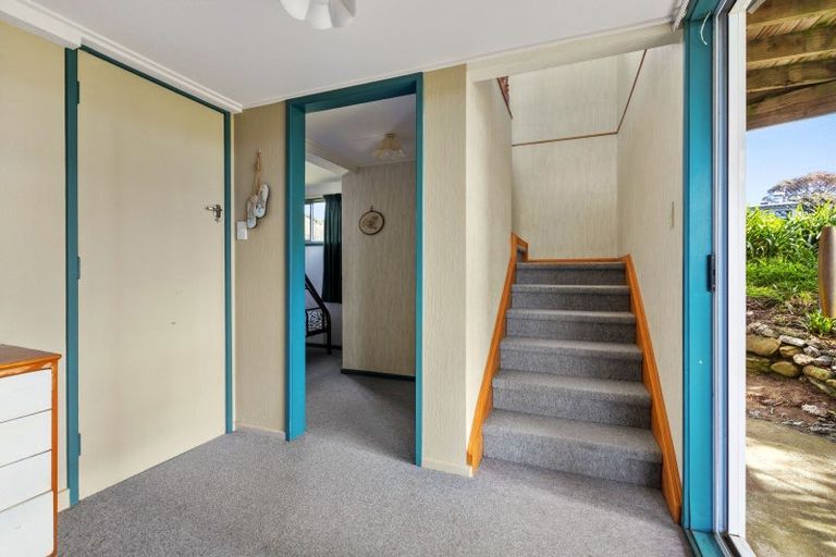 Photo of property in 90 Pinedale Crescent, Riversdale Beach, Masterton, 5872
