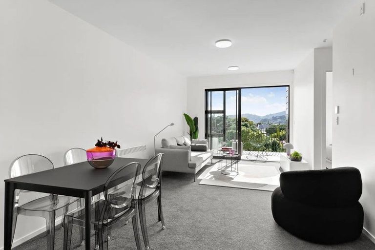 Photo of property in 203/94 Cambridge Terrace, Waterloo, Lower Hutt, 5011