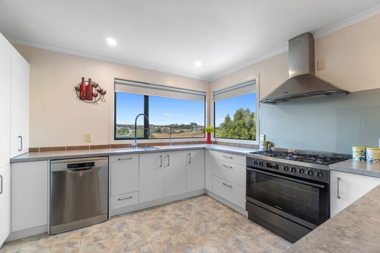 Photo of property in 9 Guernsey Place, Grandview Heights, Hamilton, 3200