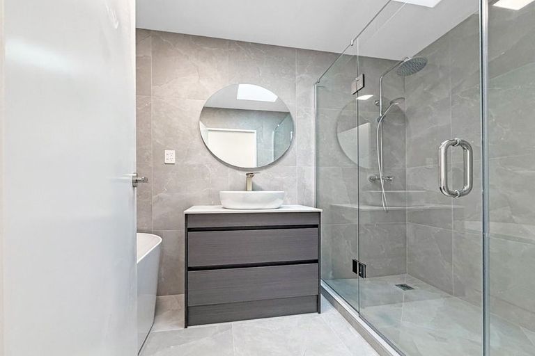 Photo of property in 21 Karaka Village Parade, Karaka, 2580