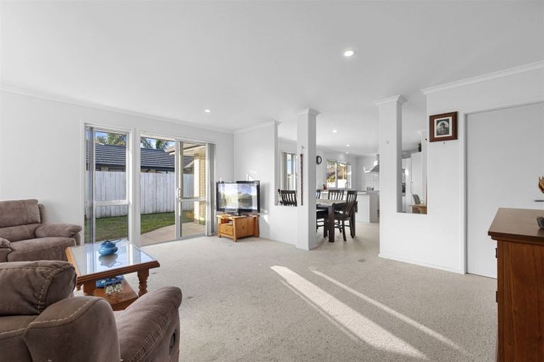 Photo of property in 45 Rainey Crescent, Papamoa Beach, Papamoa, 3118