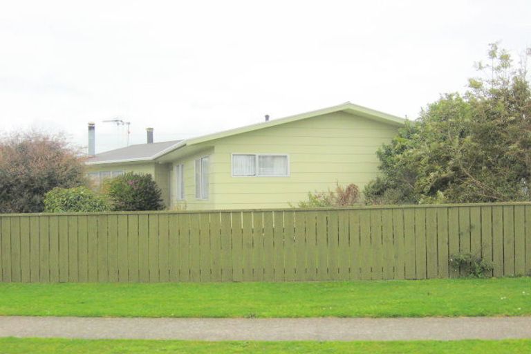 Photo of property in 3 Ryder Crescent, Levin, 5510