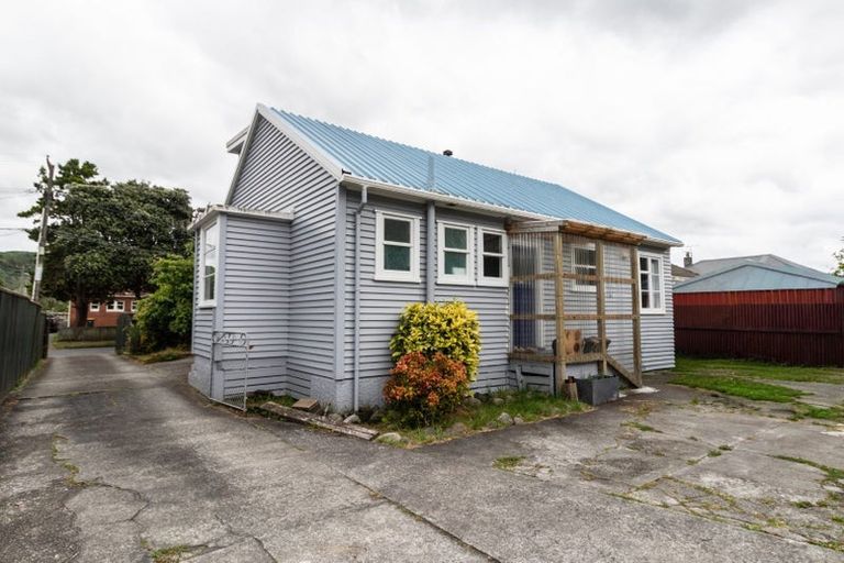 Photo of property in 10 Petherick Street, Taita, Lower Hutt, 5011