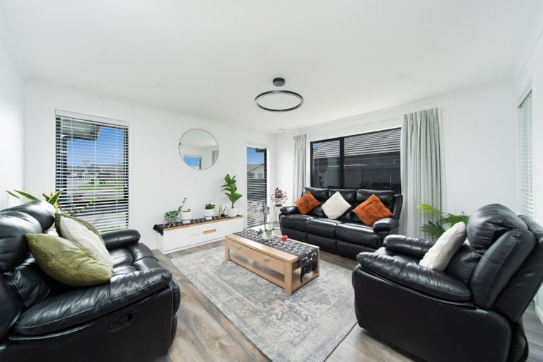 Photo of property in 44 Lake Drive, Tikipunga, Whangarei, 0112