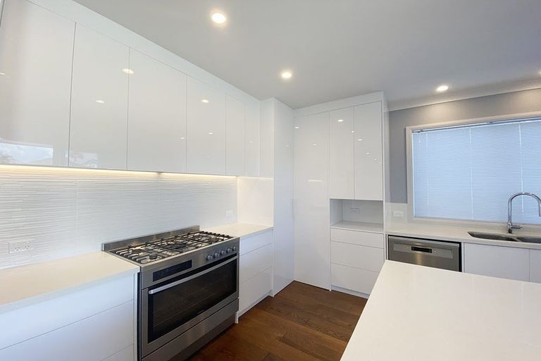 Photo of property in 27 Howe Street, Howick, Auckland, 2014