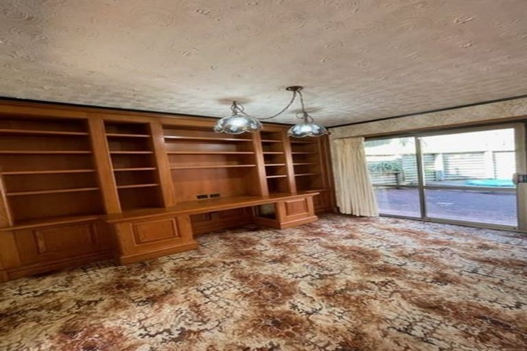 Photo of property in 2 Dianthus Place, Browns Bay, Auckland, 0630