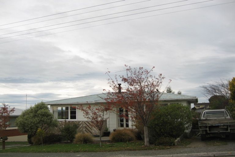 Photo of property in 27 Christie Street, Balclutha, 9230