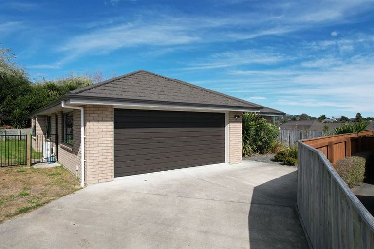 Photo of property in 10 Aqua Way, Paraparaumu, 5032