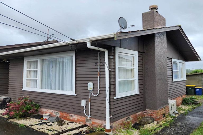 Photo of property in 39 Farquhar Road, Glendene, Auckland, 0602